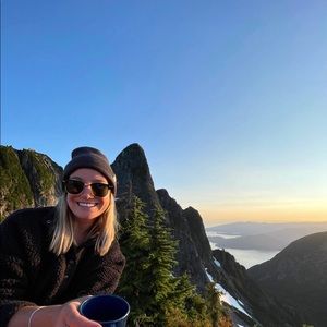 Meet your Posher, Dayna